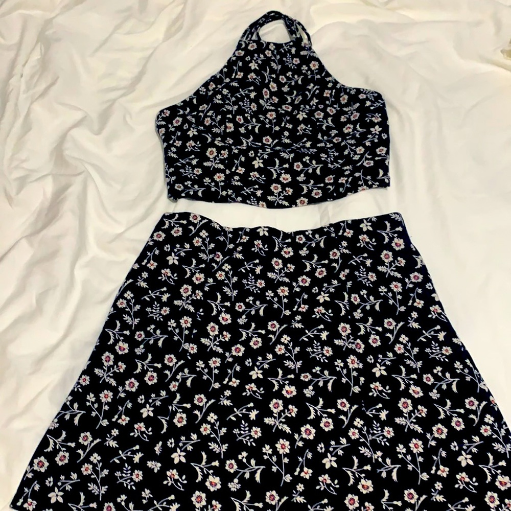 Hollister 2 piece skirt set